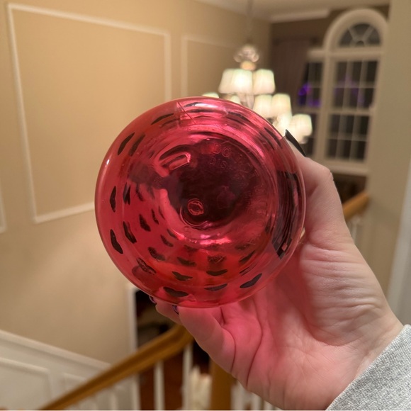 Rare & Vintage Y2K Victoria Secret PINK Water Bottle with Black Hearts - Picture 5 of 5